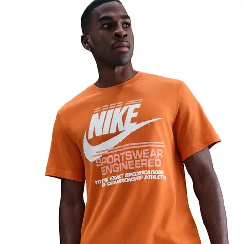 Camiseta Nike Sportswear 6MO Futura Masculina