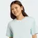 Camiseta Adidas Essentials de Algodão Logo Pequeno Feminina