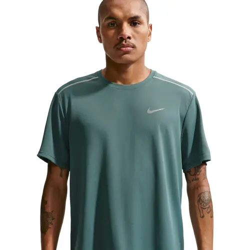Camiseta Nike Miler Dri-FIT Proteção UV Masculina