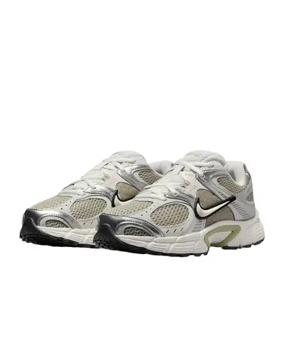 Tênis Nike V5 RNR Feminino